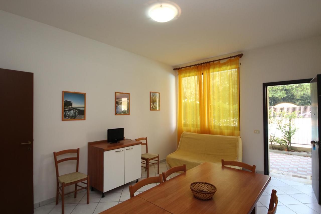 Acquasmeralda Appartamento 03 روسولينا ماري المظهر الخارجي الصورة